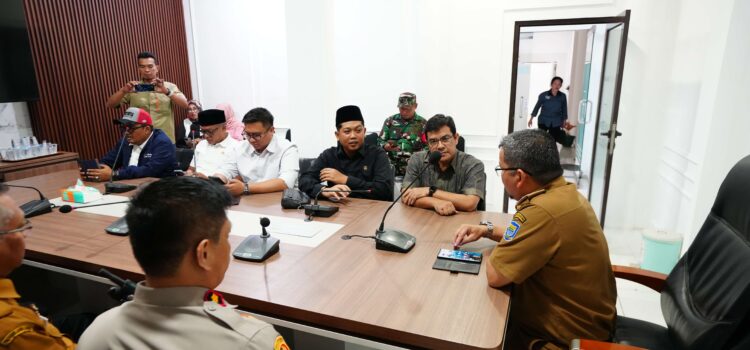 Macet Ujungberung Tak Kunjung Usai: Siapa yang Bertanggung Jawab?