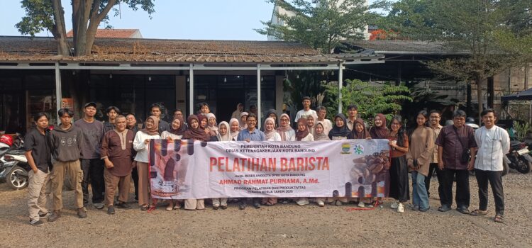 Tekan Pengangguran, Anggota DPRD Bandung Ahmad Rahmat Purnama Gelar Pelatihan Barista