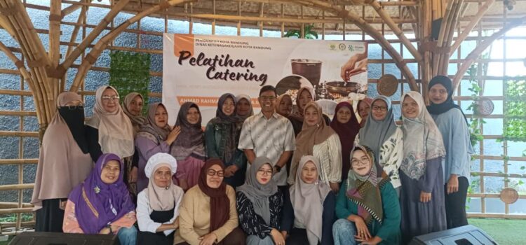 Ahmad Rahmat Purnama Buka Pelatihan Catering di Ujungberung, Dorong kemandirian Warga